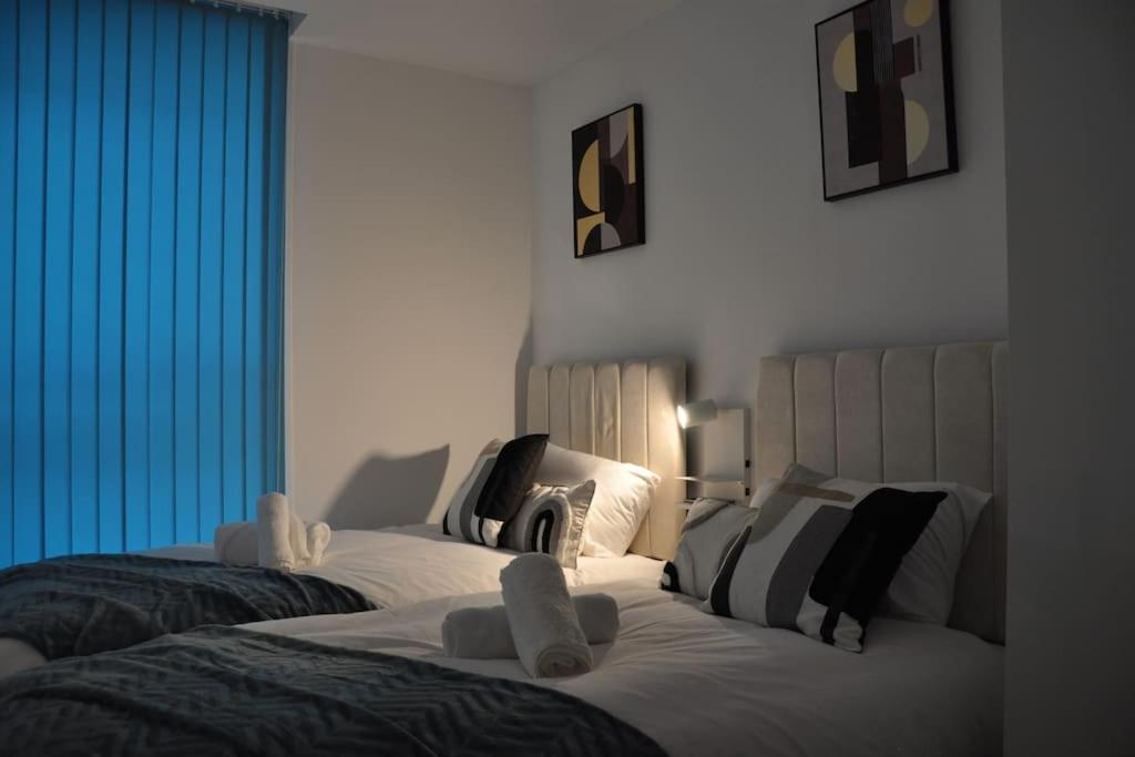 Stunning 2 Bedroom Appartement *