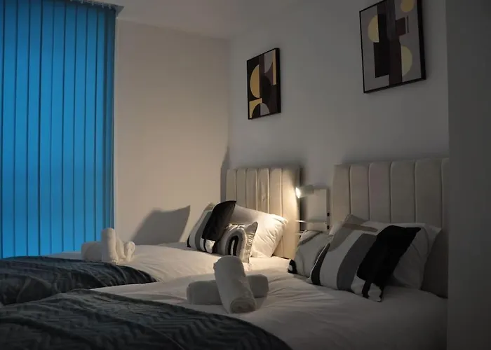 Stunning 2 Bedroom Apt